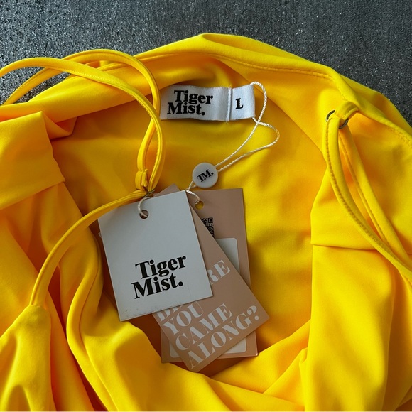 Tiger Mist Bright Yellow Ruched Summer Party Dress - Picture 7 of 7